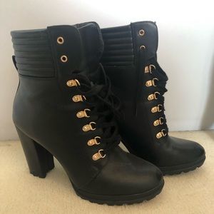 Shoedazzle Black Booties